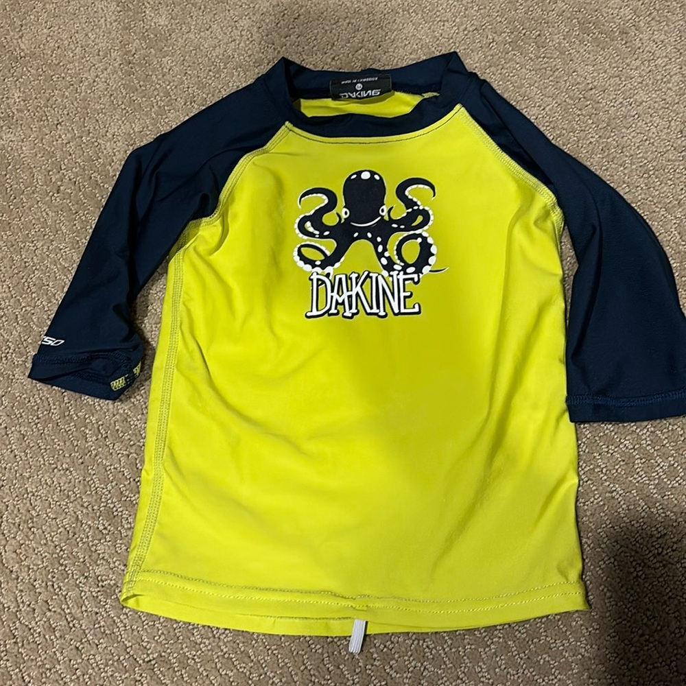 2T Dakine swim shirt